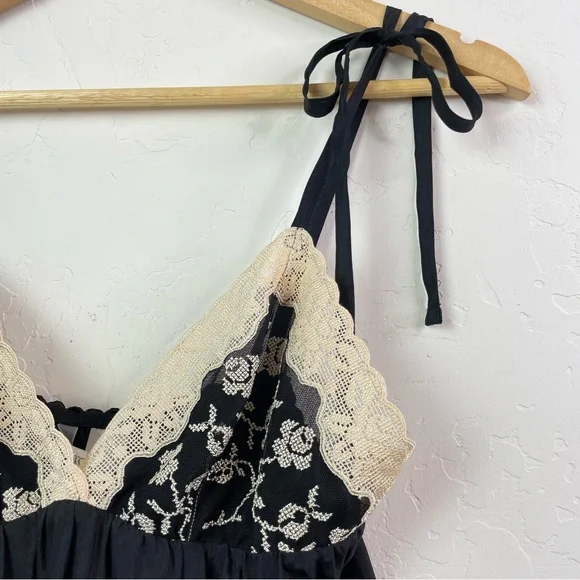 NWT Victoria’s Secret Lace Silk Babydoll Bow Romantic Lingerie Slip Dress Small - Picture 7 of 15